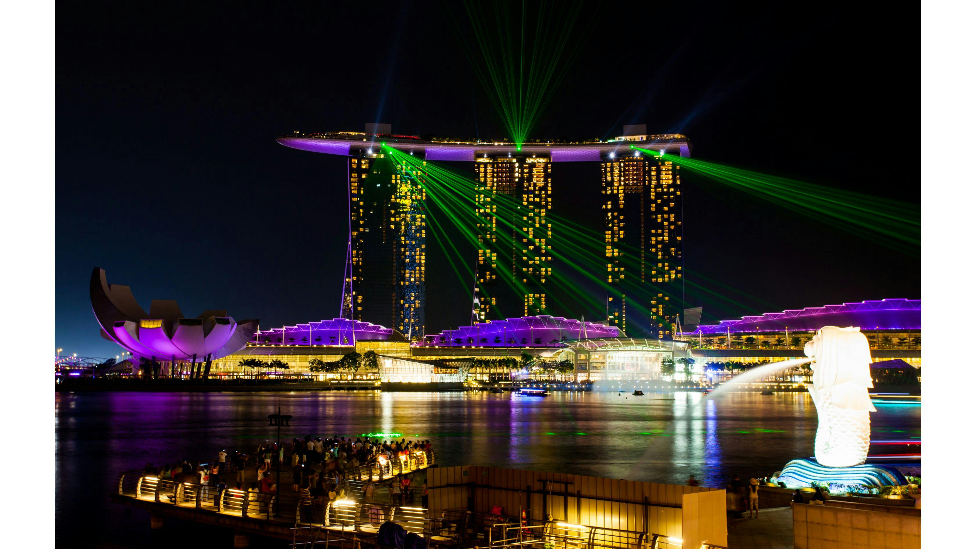 Watch the Spectra Light & Water Show